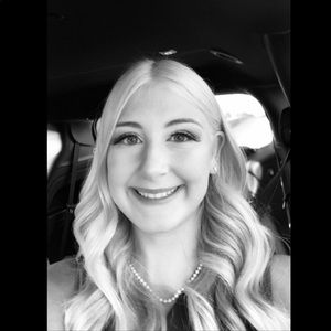 Meet your Posher, Abbigail